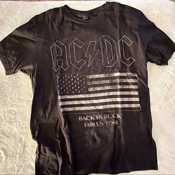 BUNDLE OF 3: Unisex Band Tees from Hot Topic - Picture 3 of 4